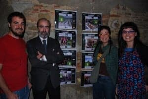 El alcalde de Huesca junto con los impulsores de "El Almacén de Ideas" y la directora de Ronda Somontano, Estela Puyuelo. Foto JLP.