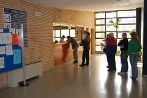 Centro de salud de Monzón. Foto JLP. Centro de salud de Monzón. Foto JLP.