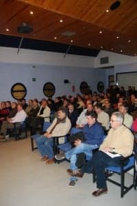 Asamblea de trabajadores de Brilén.