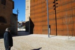 El obispado cerrará el paso al antiguo huerto que da entrada la museo. Foto JLP. El obispado cerrará el paso al antiguo huerto que da entrada la museo. Foto JLP.