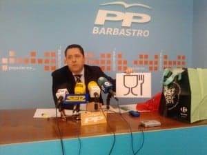 Solana muestra el logotipo para transportar alimentos sin envasar. Foto R.S.