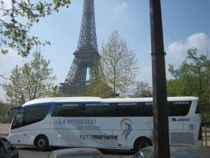 Bus de la Ruta Mariana por París. 