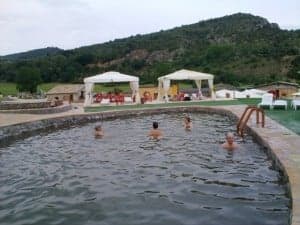 Baños salados en plena naturaleza. JLP.