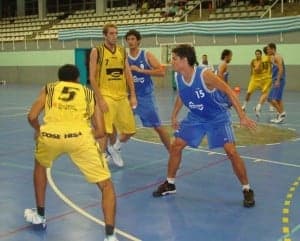 Partido del Cosehisa ante el Sant Feliu. Guillermo Uguet.