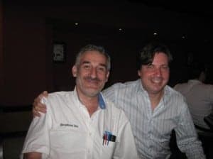 Pepelu junto a Eduardo Albalá, barbastrense afincado en México, a su paso por Guatemala.