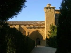 Entrada al monasterio. 