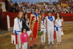 Uceda Leal con las Ferranqueras. JLP.