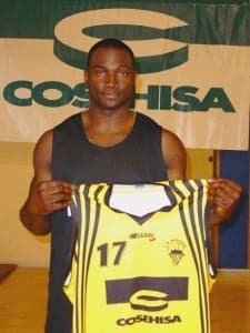 El internacional camerunés Gaston Essengue.