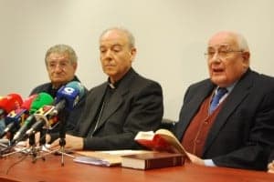 José Mora explica el aspecto jurídico del litigio. JLP.