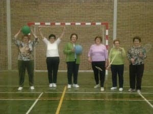 Gimnasia para mayores en Fonz. 