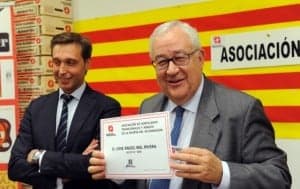 Biel con el diploma de socio 3.000. 