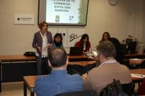 Charla sobre la recogida de residuos.