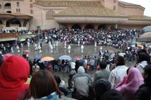 Danzas folclóricas en la explanada.
