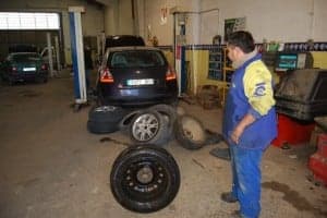 Los neumáticos pinchados. JLP.