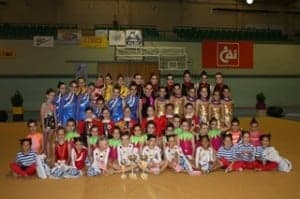 Gimnastas del club de Barbastro. Rítmica 2000.