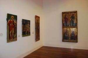 Tablas pictóricas expuestas en el museo. JLP.