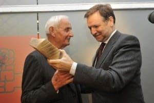 Iglesias entrega el premio Ernest Lluch. 