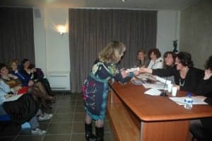 Entrega de los premios a las ganadoras.