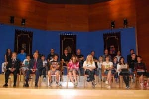 Foto de familia de los galardonados. JLP.