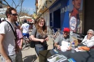 Diego Ballesteros firmó libros. JLP.