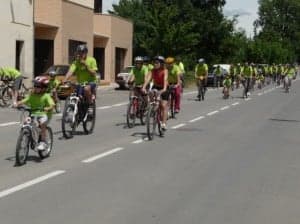 Ciclistas participantes en el Día de la Bicicleta. 