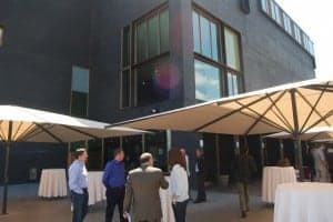 Zona de terraza del restaurante Flor Laus. JLP.