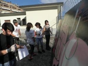 Grafittis en el Hermanos Argensola. 