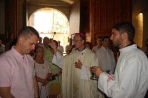 Bendición del templo por el obispo. JLP.