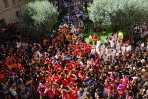 La plaza de la Constitución se llenará para el chupinazo. JLP.