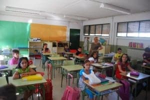 Pupitres vacíos en el Alto Aragón. JLP.