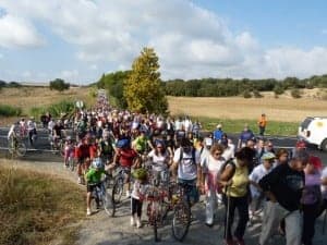 La marcha camino hacia el Ariño. JLP.