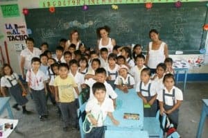 Los niños son los más desfavorecidos en las zonas económicamente deprimidas. Foto: YaPerú.