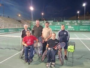 Los organizadores y jugadores en Monzón. JLP.