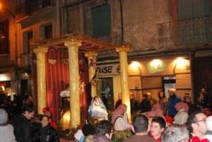 El Nacimiento encabezó la comitiva en Barbastro. JLP.
