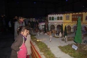 Los niños disfrutan del montaje. JLP.
