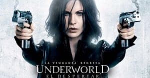 Después de haber estado en un estado similar al coma durante quince años, la vampiro Selene (Kate Beckinsale) descubre que tiene una hija de catorce años mitad vampiro, mitad licántropo llamada Nissa. Cuando ella la encuentre deberá detener a Biocom en su intento por crear una raza de Super-Licántropos que quieren acabar con ellas... Cuarta entrega de la saga Underworld. (FILMAFFINITY)