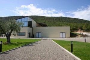 Exterior de la bodega. Foto: www.obergo.es