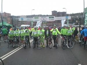 Ciclistas de Monzón en Bilbao.