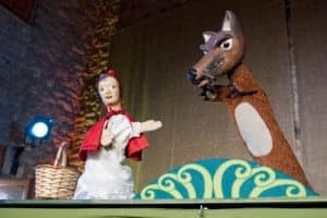 En la boca del lobo. Los Titiriteros de Binéfar.