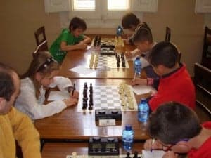 Los campeones durante el torneo. 