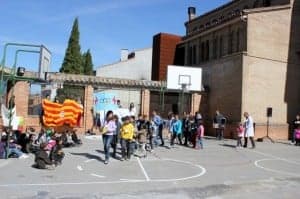 Desfile de uno de los equipos. 
