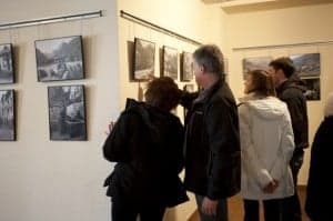 Asistentes a la exposición. DPH.