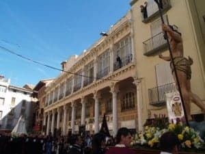La Virgen se encuentra con su hijo resucitado. JLP.