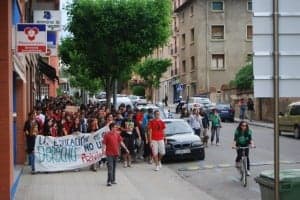 La manifestación por Avenida Pirineos. JLP.