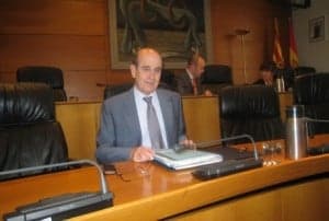 El consejero durante su exposición.