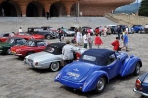 Coches clásicos de Francia en Torreciudad.