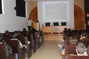 Los jóvenes emprendedores del medio rural durante el debate.