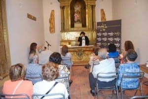 Recita poético de Elvira Ramos en Santa Ana. JLP.