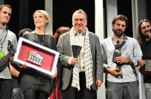 Foto de familia de los premiados.