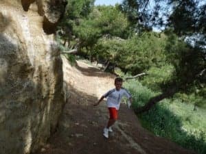 Un niño en plena prueba. 